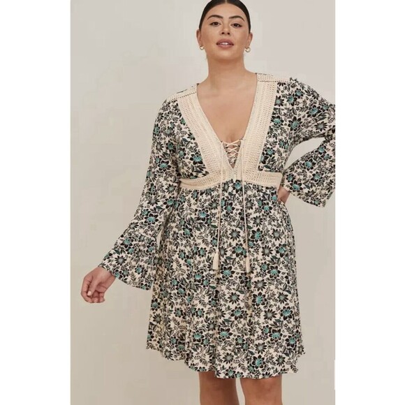 Torrid Size 2X Gauze Lace-Up Skater Dress Floral Tasseled Lined Boho Feminine - Picture 1 of 16